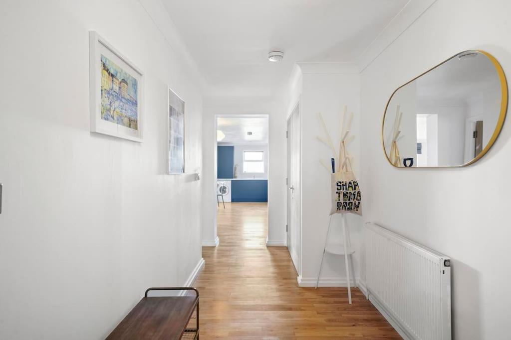 Modern Apartment Near Old Town With Parking Margate Exterior photo